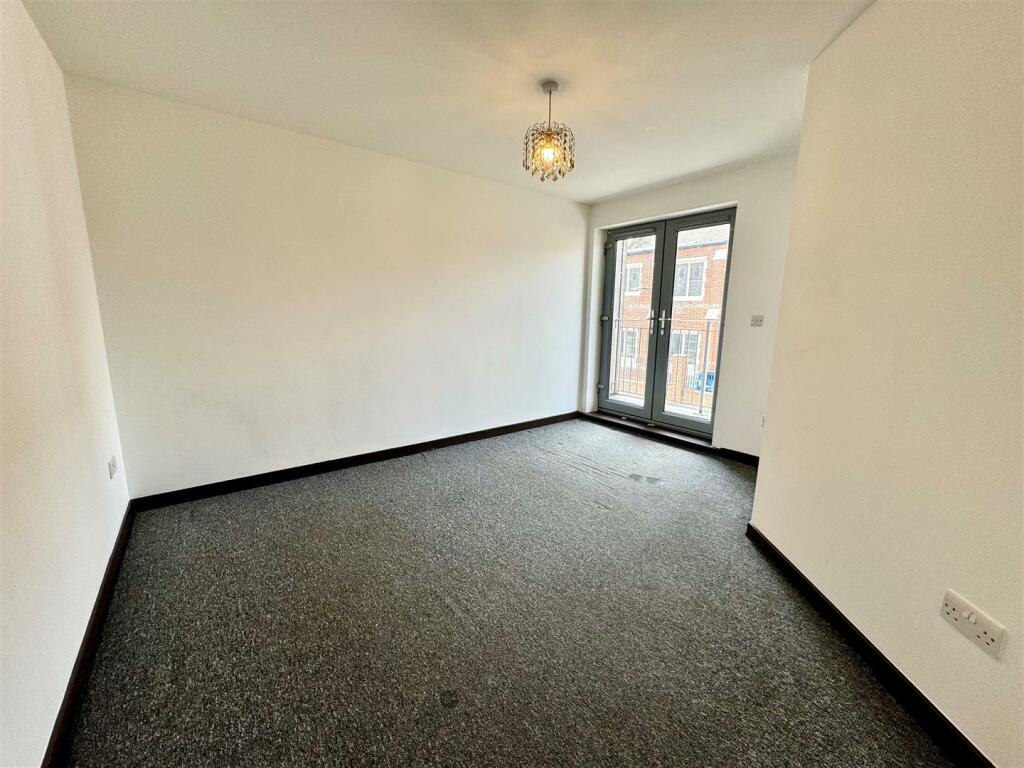 Main Bedroom.jpg