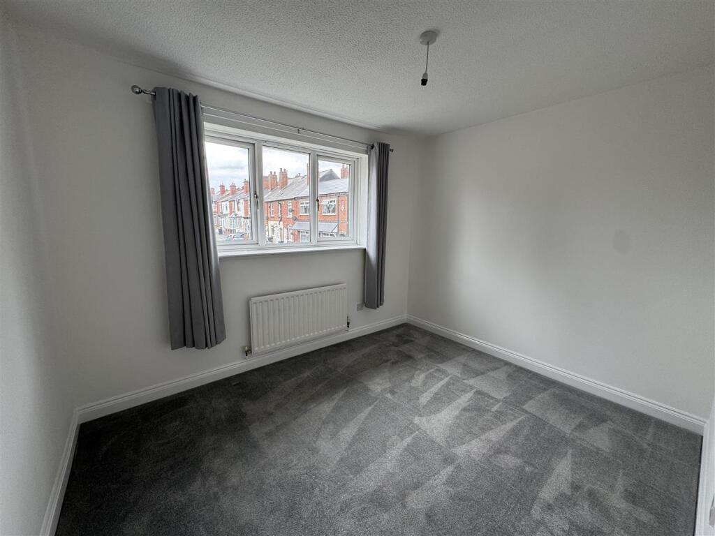 bedroom 3.JPG