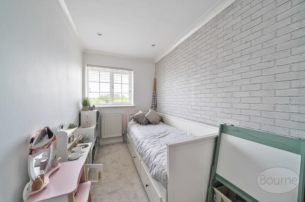 1e92f70a-f84f-458...