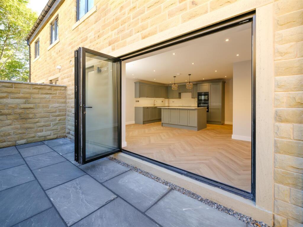 BI-FOLD