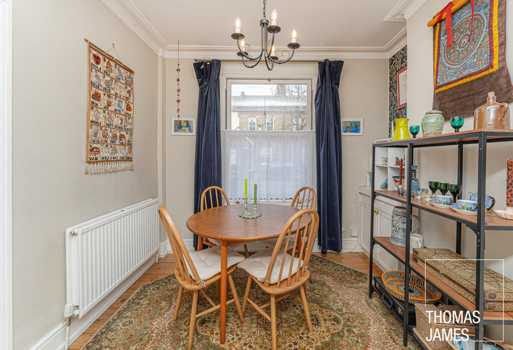 Morley Avenue, space to entertain