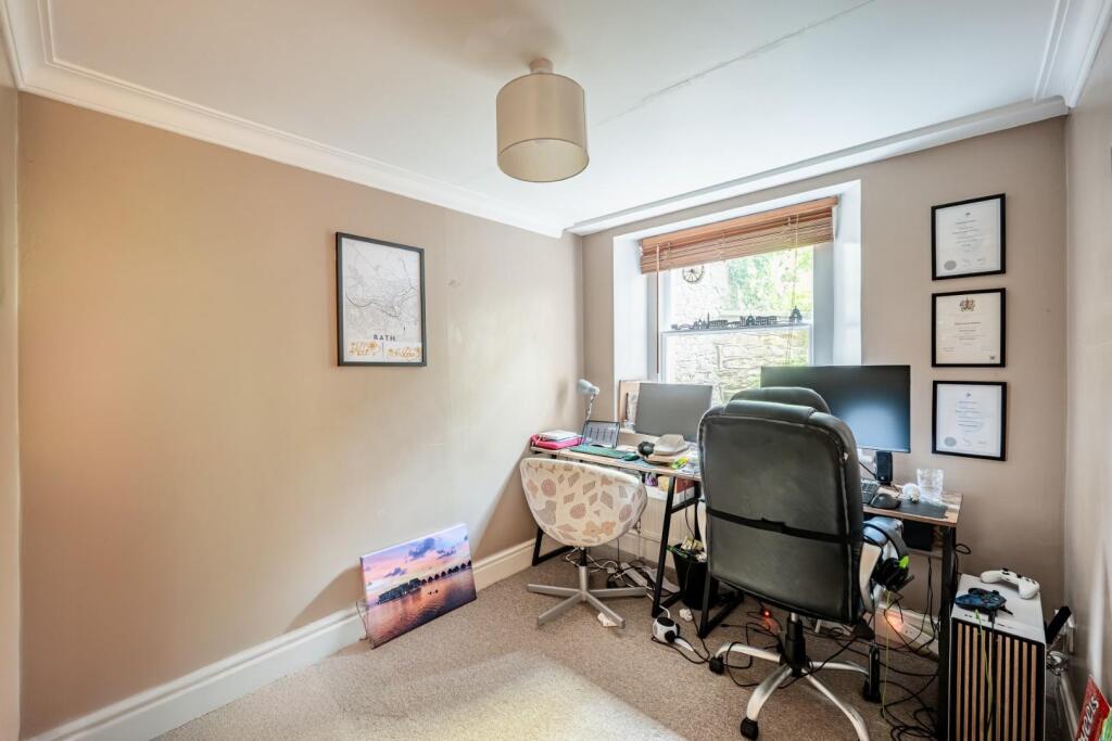 Flat 1, 7 Mount Beacon BA1 5QP-12_EDIT.jpg