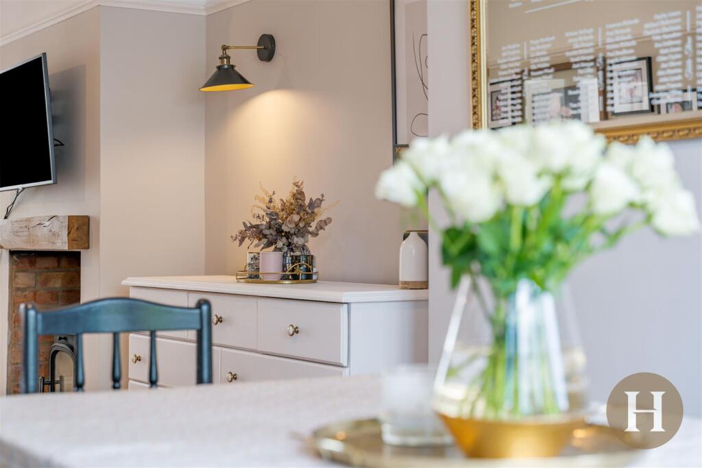 Hadleigh Estate Agents-18.jpg