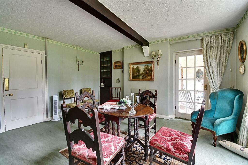 Dining Room 1.jpg