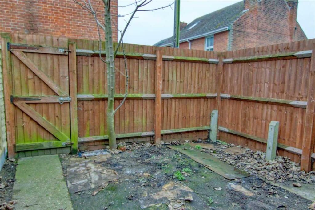 Courtyard Garden And