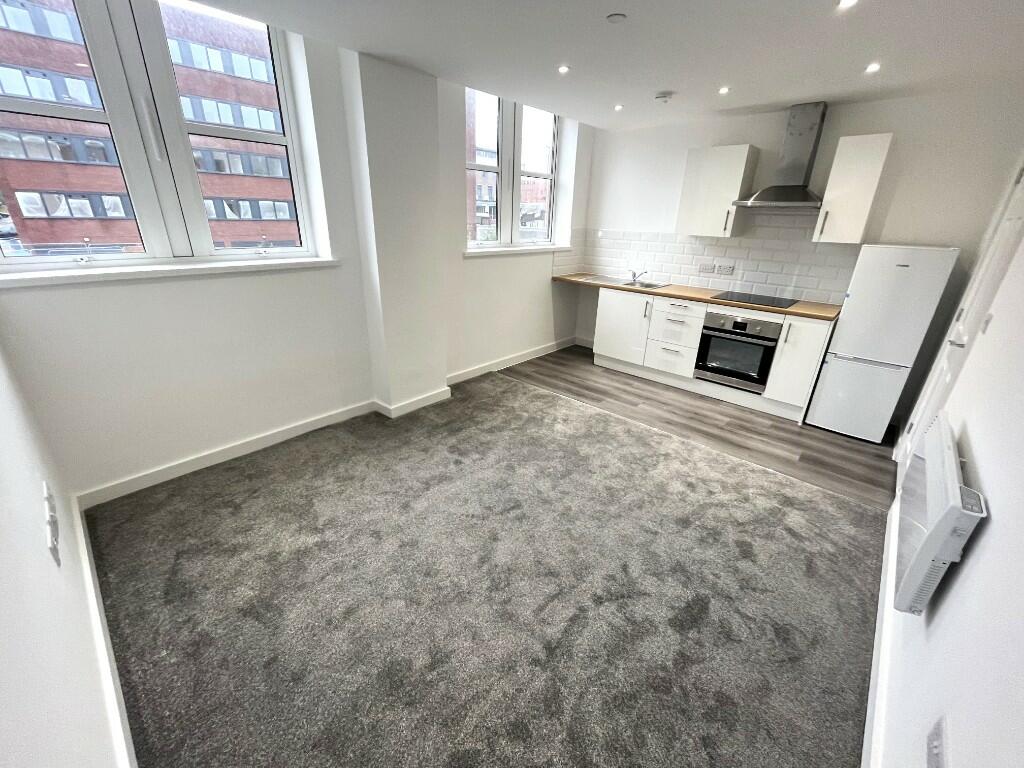 Living/Kitchen 