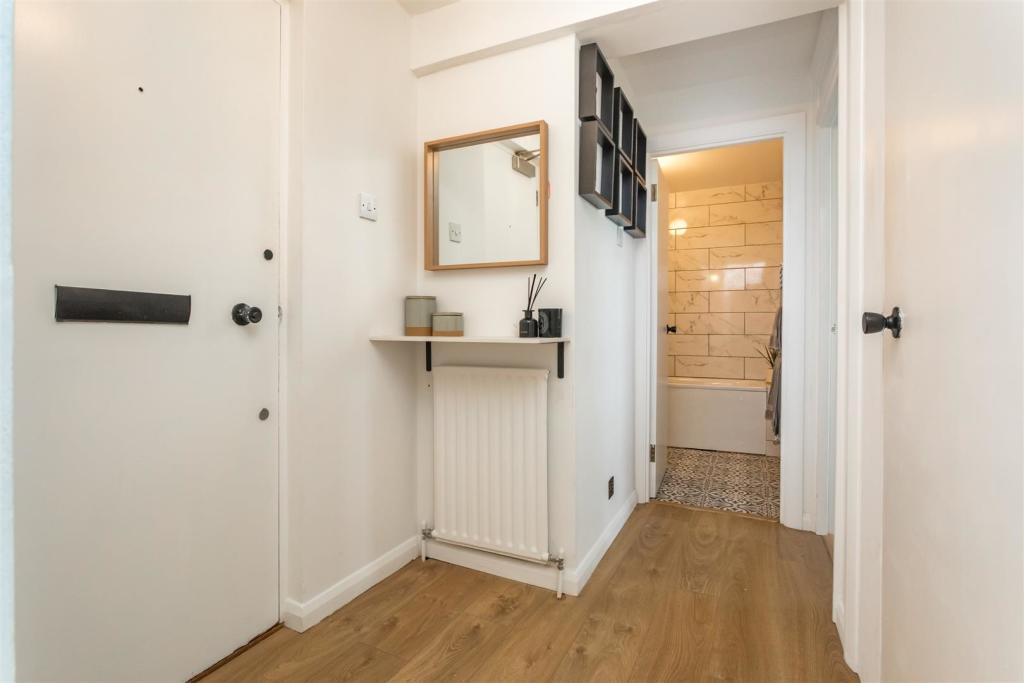 Sussex Court 65 Eaton Road-4.JPG