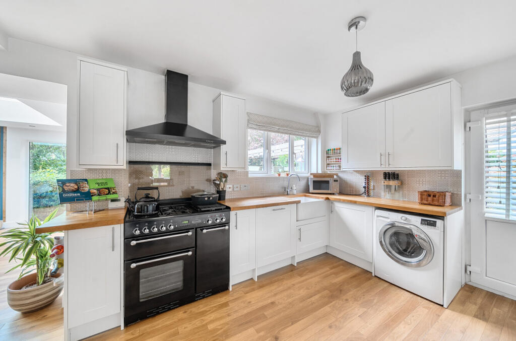 1334866-17-689474...