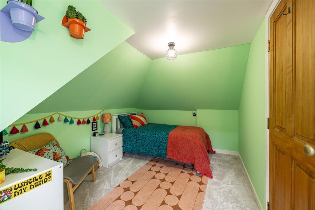 42 Glendinning Terrace Galashiels 28.jpg