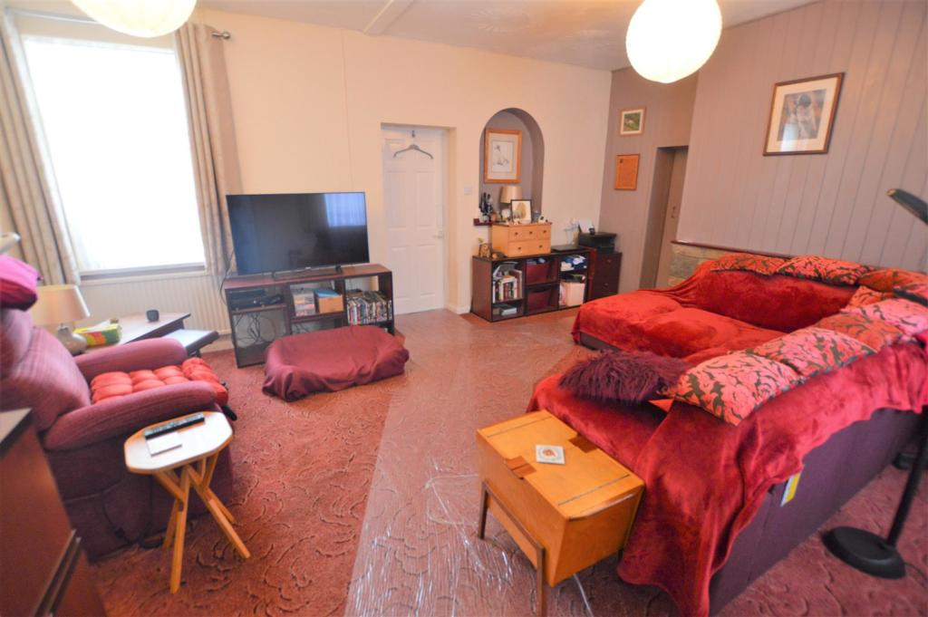 Lounge 3.jpg