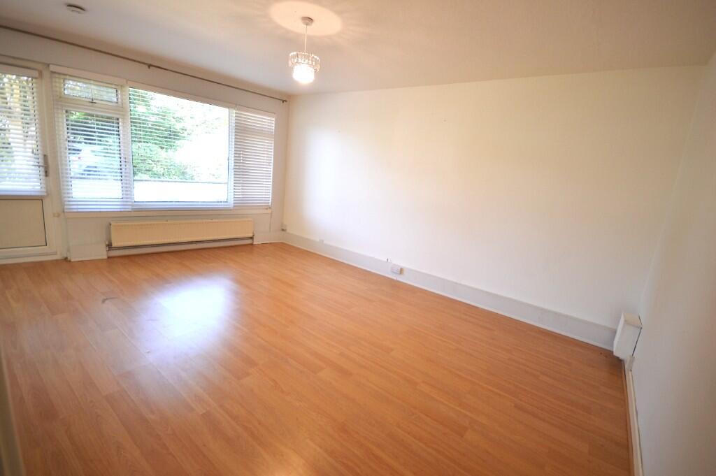 Claire Gardens, Stanmore, Middlesex, HA7