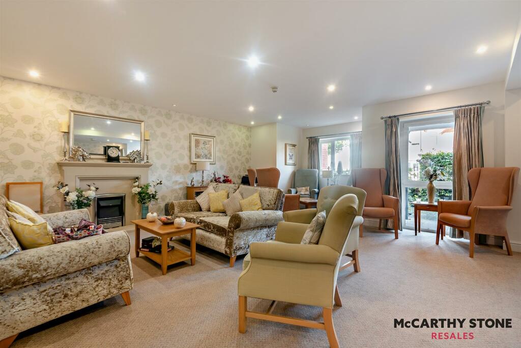 8625695-interior18-800.jpg