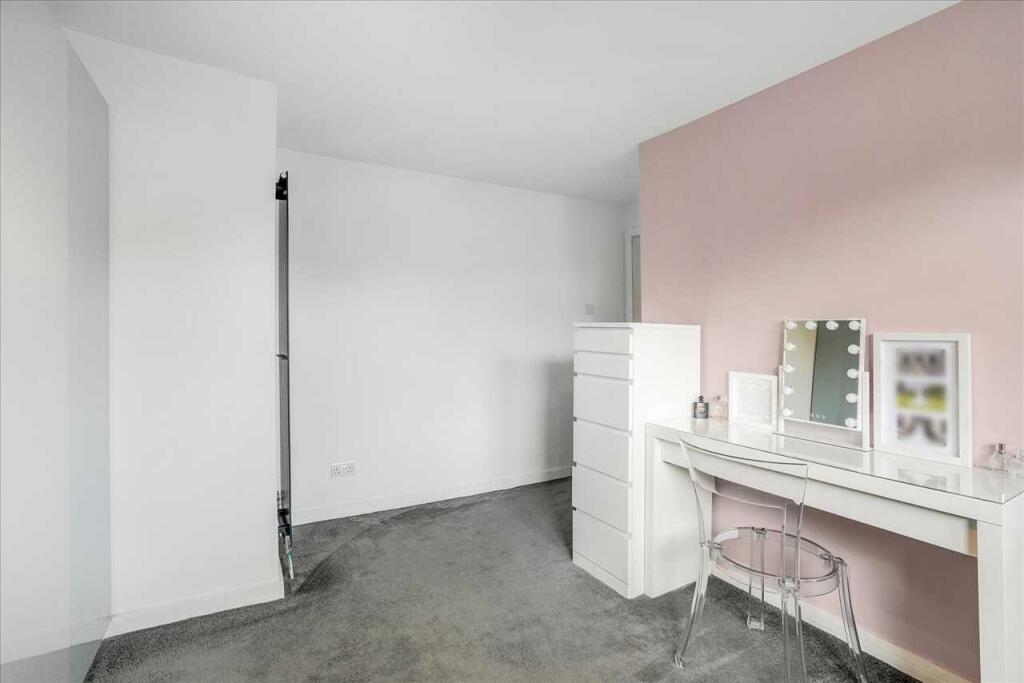 Bedroom Two (2)