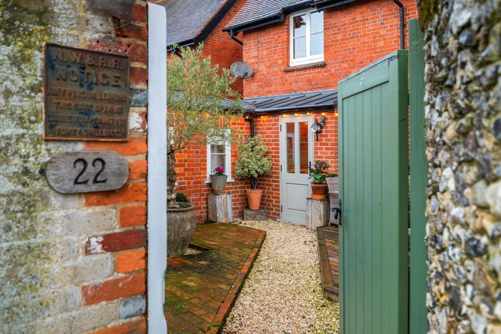 Back gate
