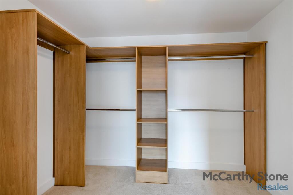 8651159-interior14.jpg