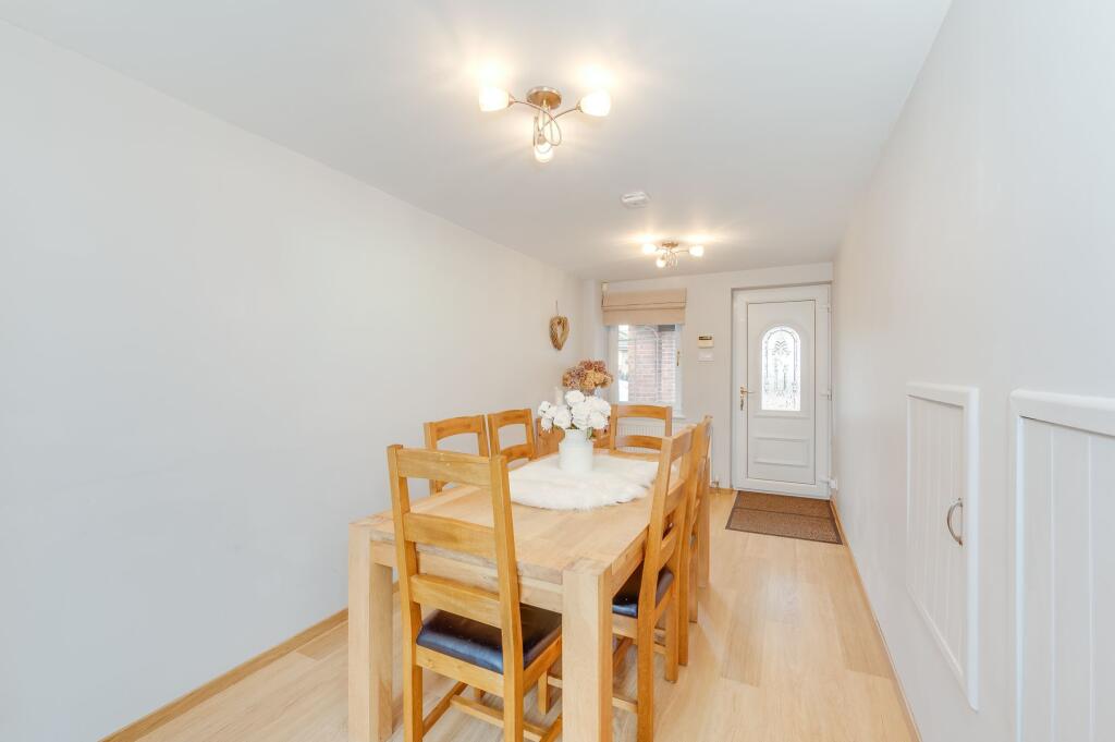 OPEN PLAN DINING ROOM AND SITTING ROOM