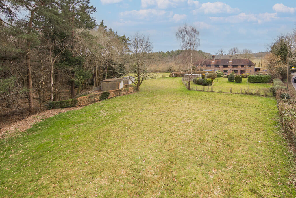 Paddock 1 &amp; G...