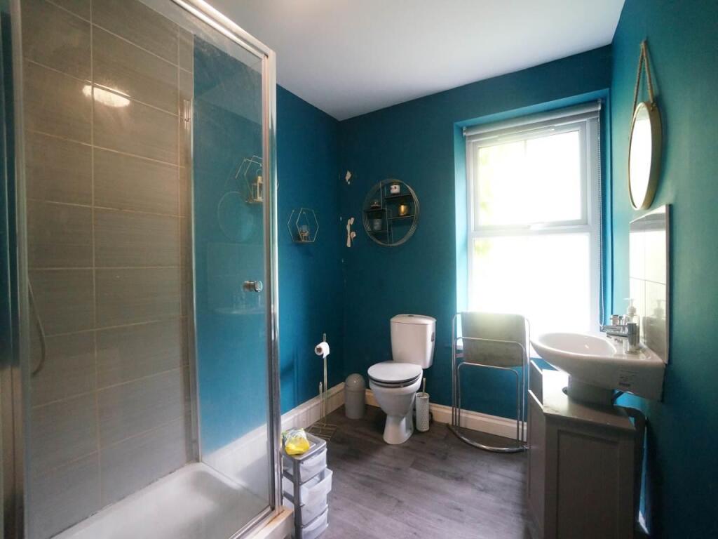 shower room .JPG