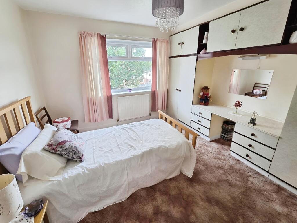 pbox-bedroom-323339.jpg