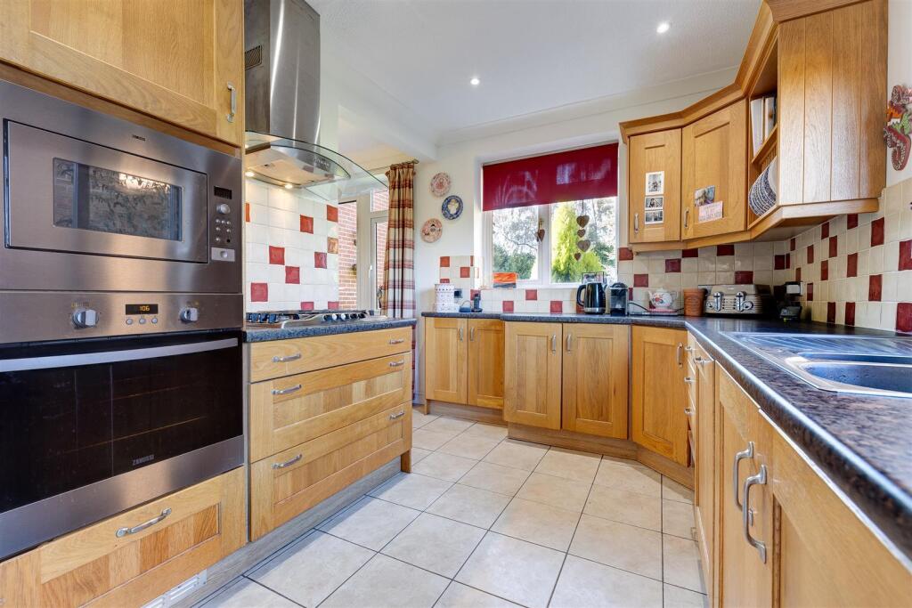 8 Willesley Close, Ashby