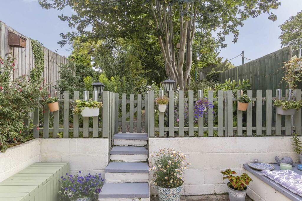 STEPS TO GARDEN
