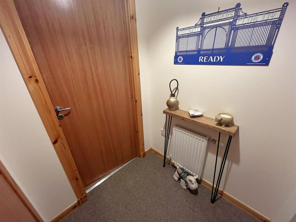 ENTRANCE VESTIBULE