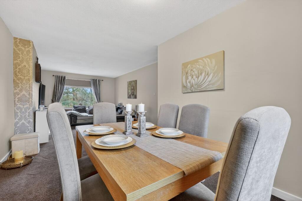 Dining Lounge
