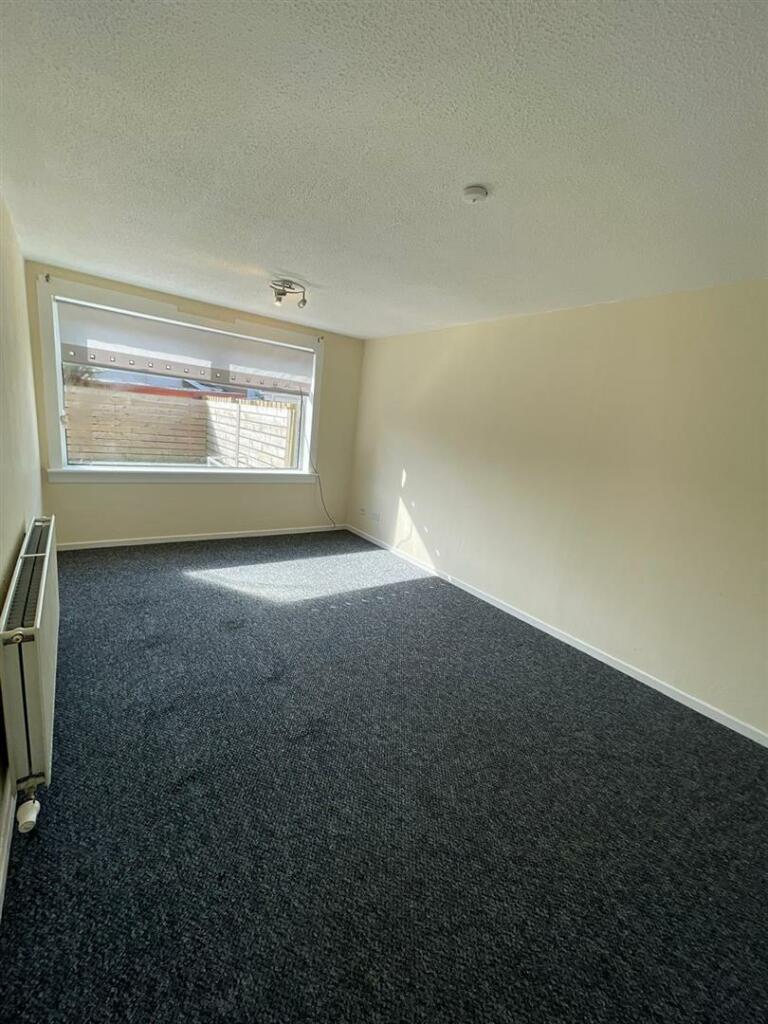 27 Kersland Foot Lounge.jpg