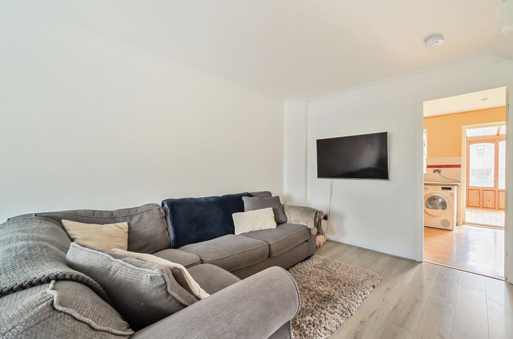 1304436-3-683f170...