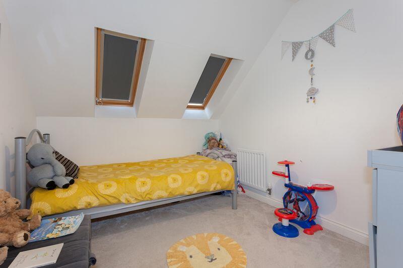 BEDROOM 5