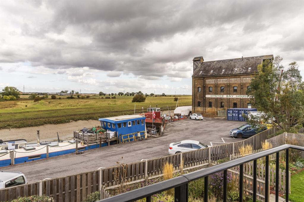 4 Chambers Warf-32 copy.jpg