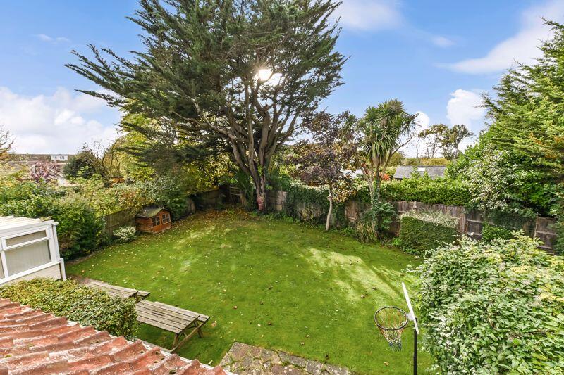 view of rear garden