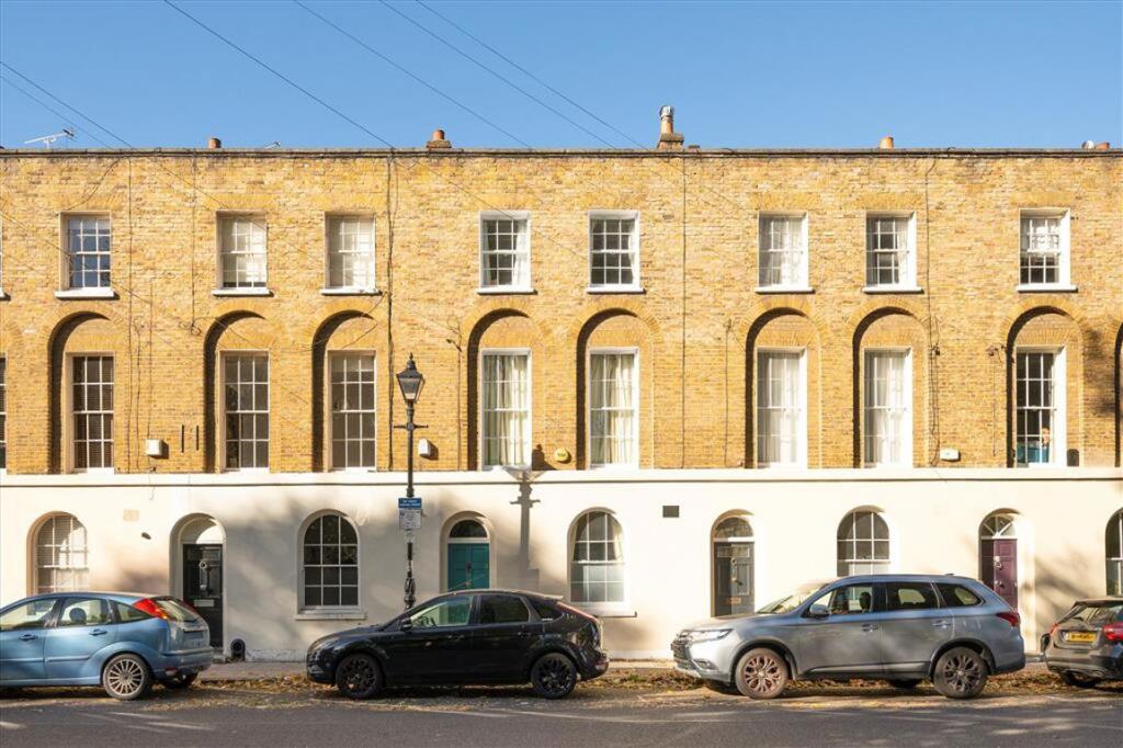 Arbour Square, Stepney Green