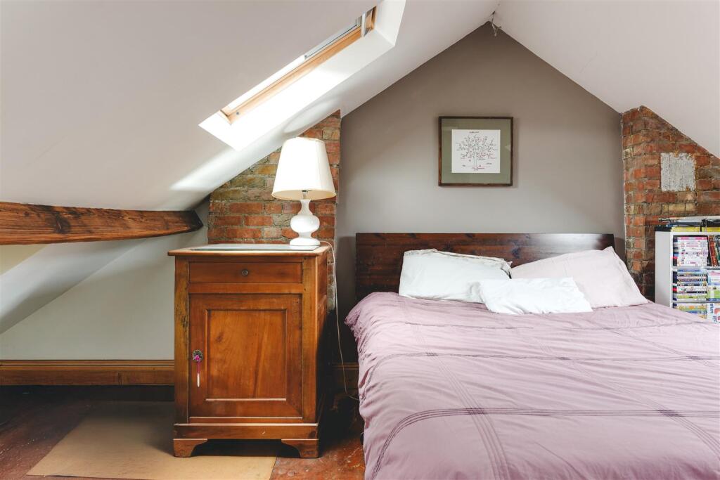 Mildenhall Road-18.jpg