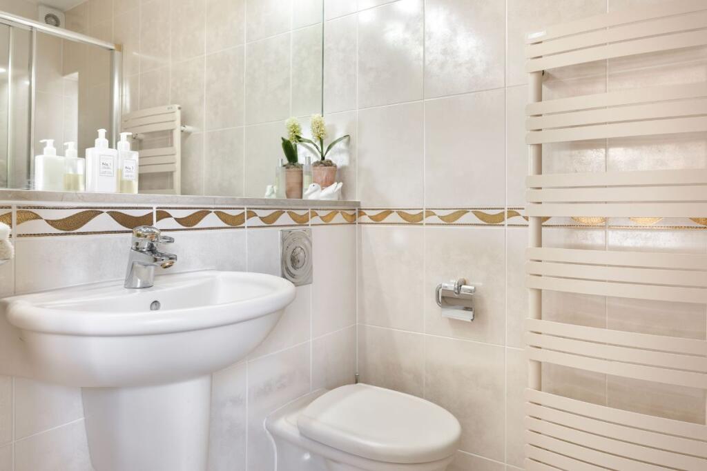 Bedroom Four Ensuite