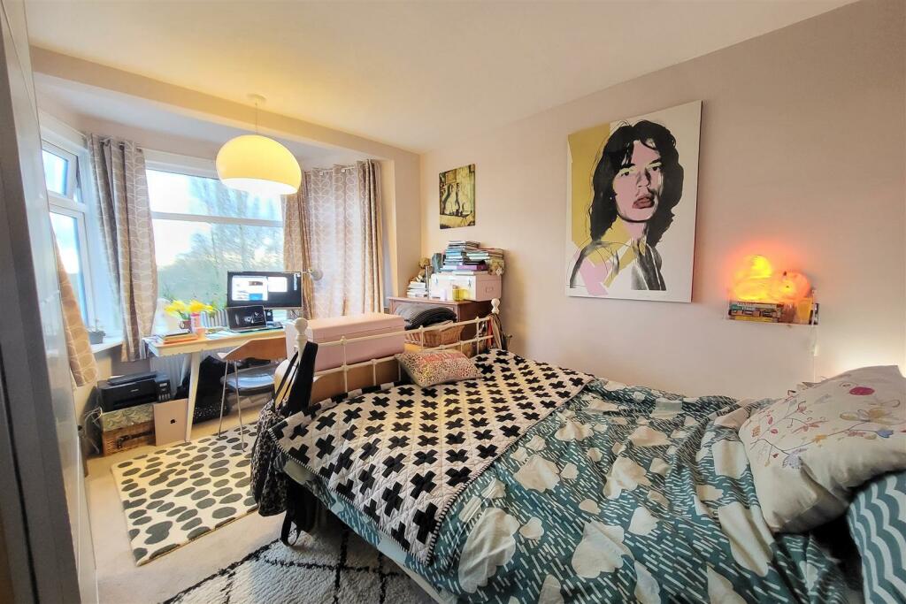BEDROOM 3: