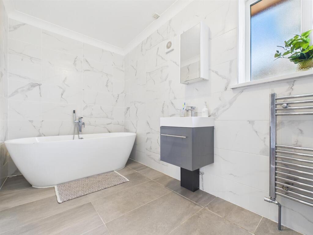 PRINCIPAL SUITE