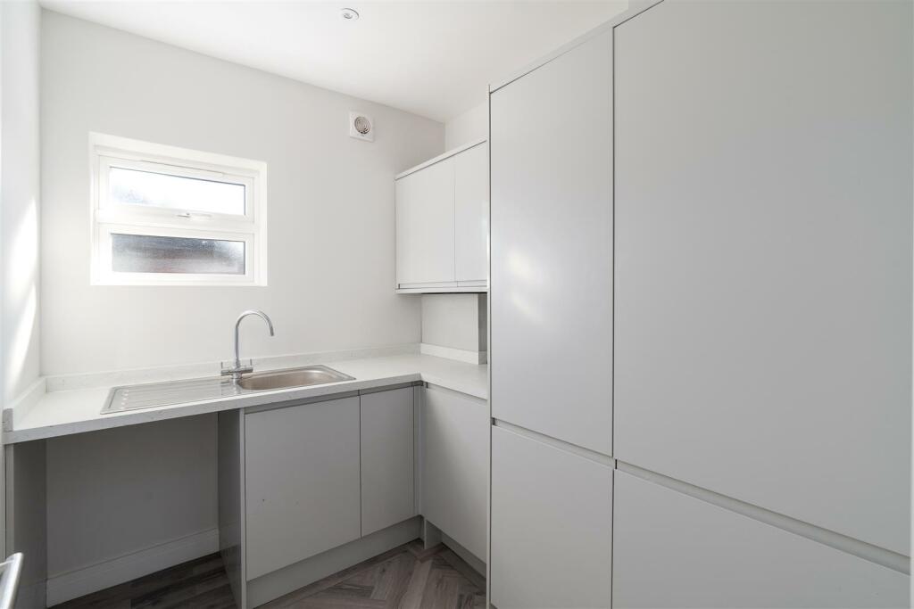 54 Colbourne Road-29.jpg
