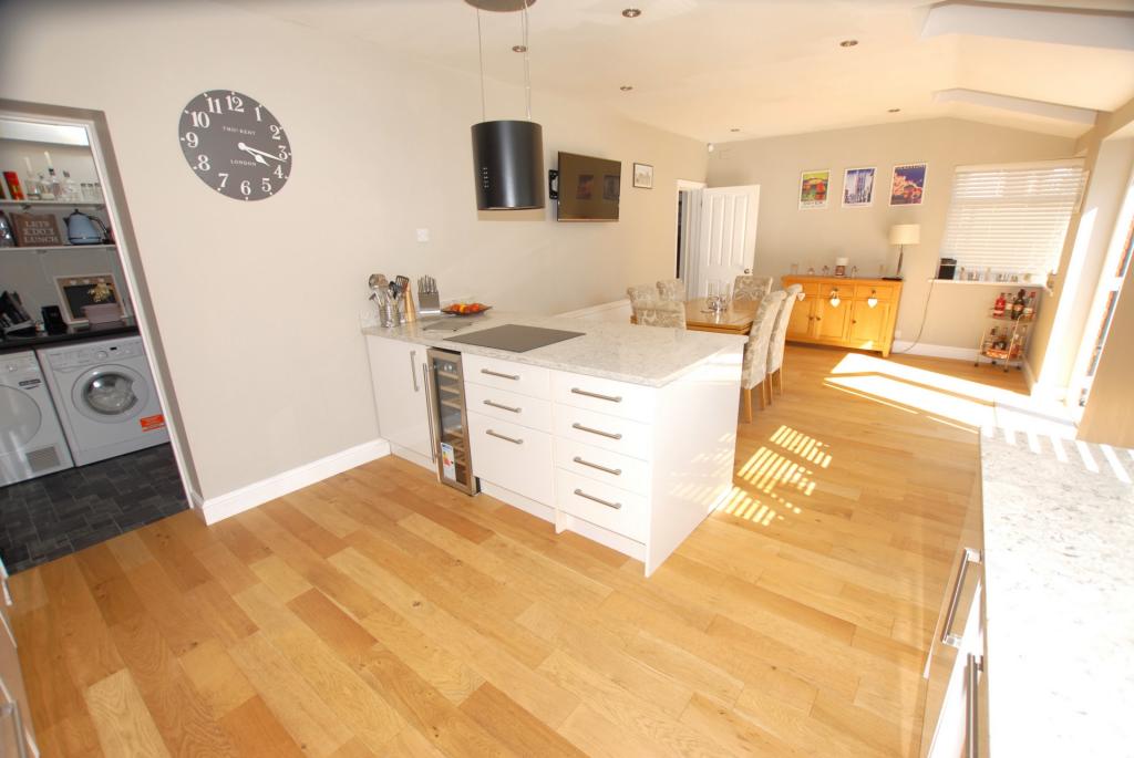 Kitchen/Dinning Room