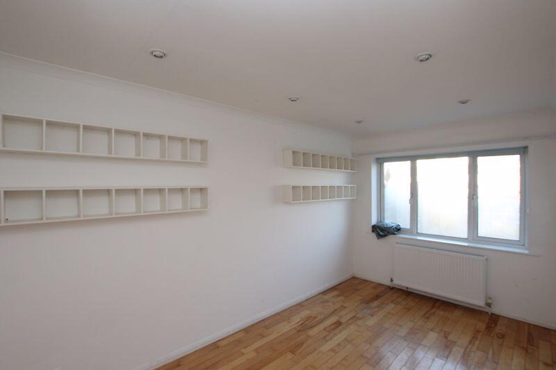 Study/dining room