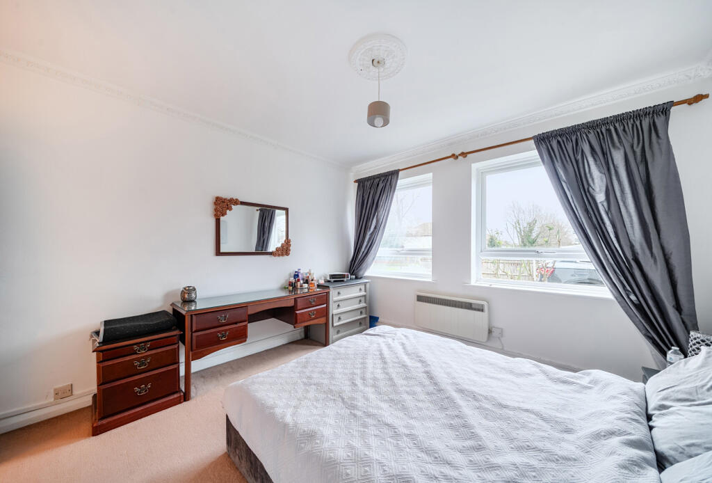 1388561-5-6942cd7...