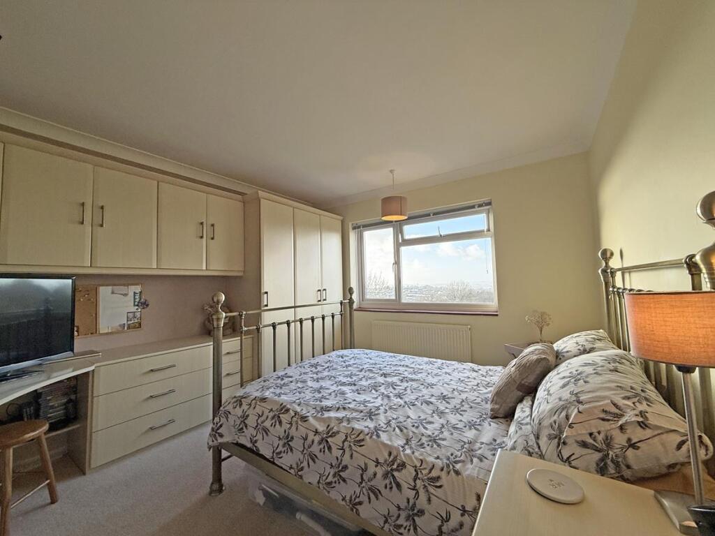 Southwell Road 41 - Bed 3.jpg