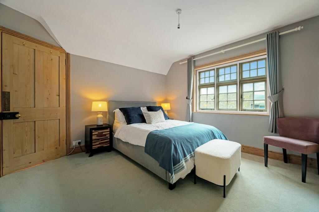 Second bedroom