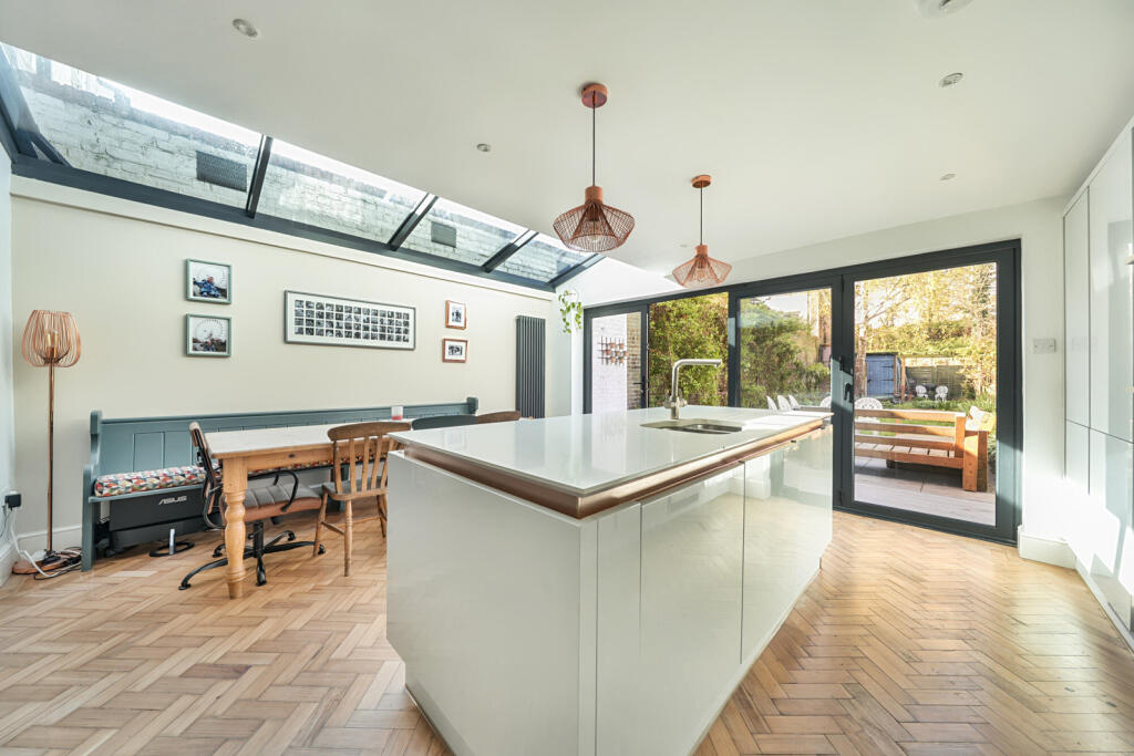 Kitchen/Reception