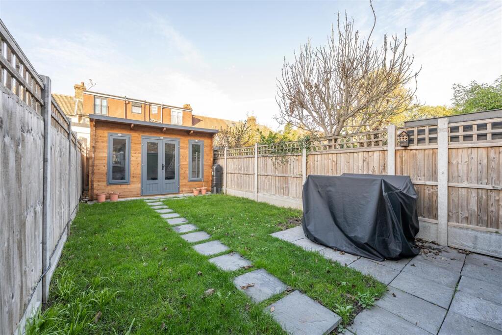 Mitcham Road, E6