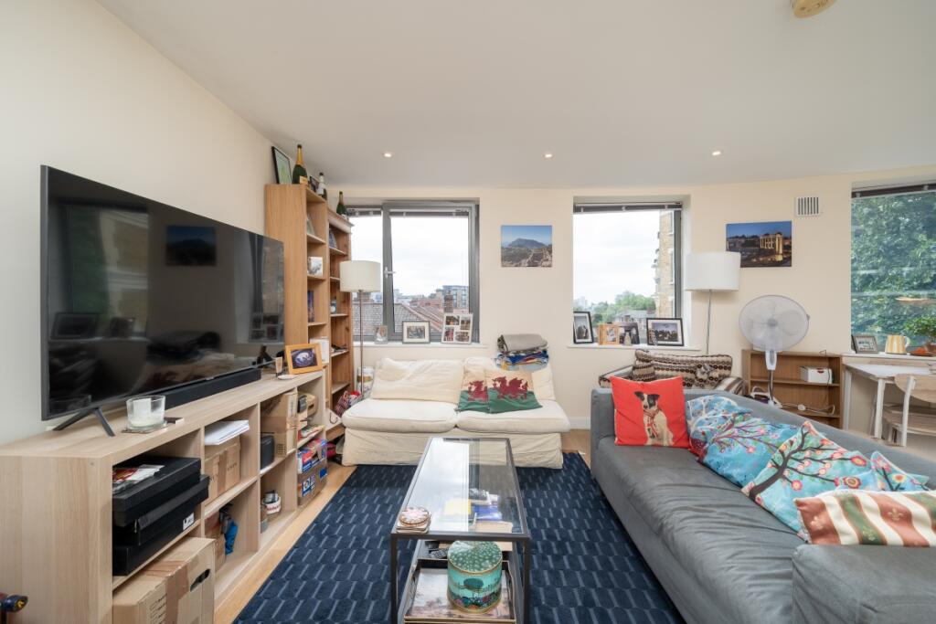 Gedling Court 9 (...