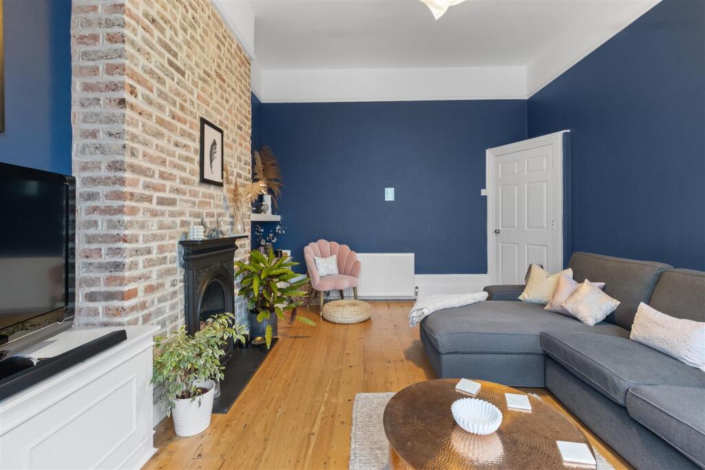 living room #4.jpg