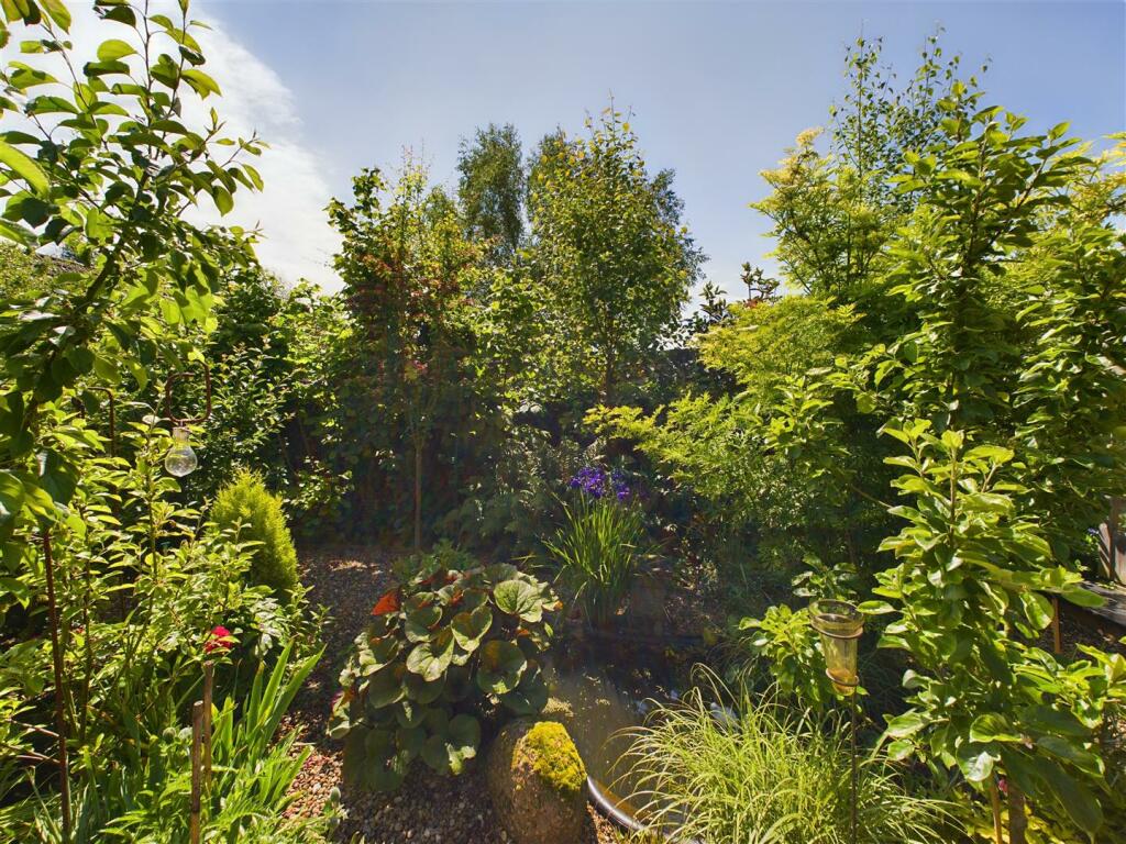 GARDEN
