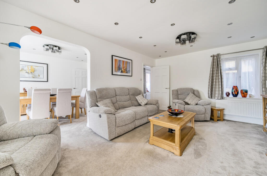 1353215-11-68c2e9...