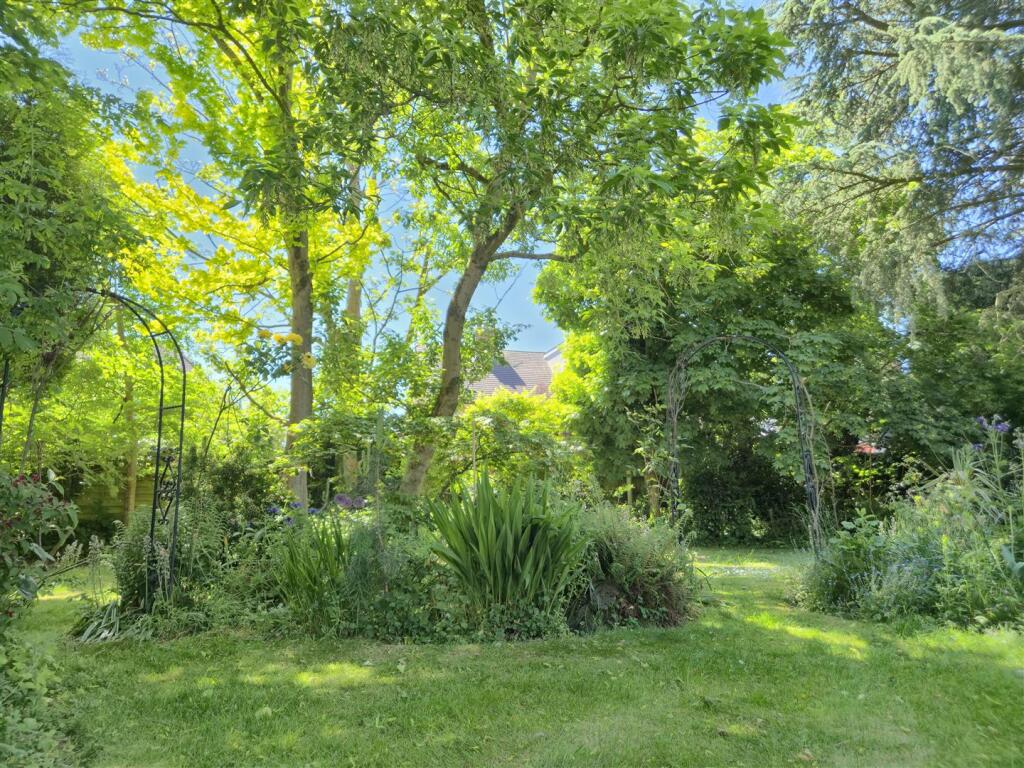 South Facing Private Rear Garden